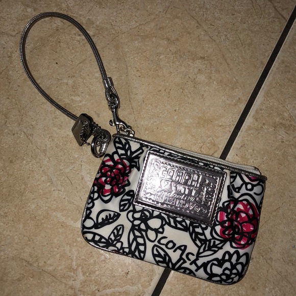 Coach Handbags - COACH Wristlet